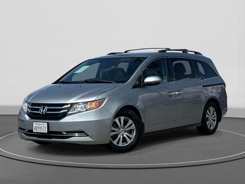 Lunar Silver Metallic 2017 Honda Odyssey EX
