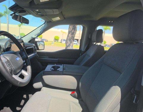 Iconic Silver Metallic 2025 Ford F-150 XLT