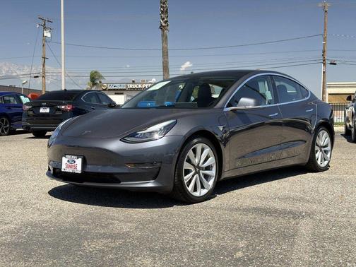 Gray 2018 Tesla Model 3 Long Range