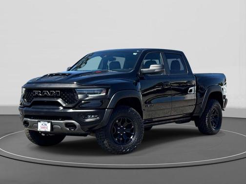 Diamond Black Crystal Pearlcoat 2024 RAM 1500 TRX