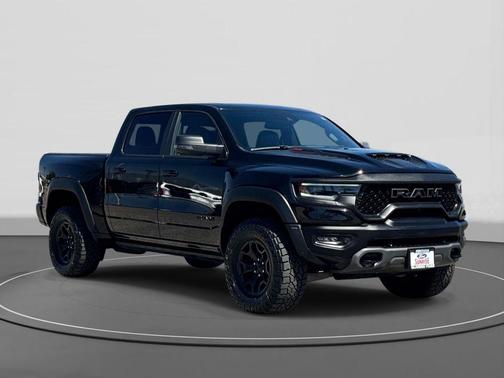 Diamond Black Crystal Pearlcoat 2024 RAM 1500 TRX