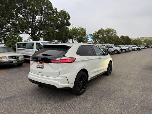 STAR WHITE 2022 Ford Edge ST Line