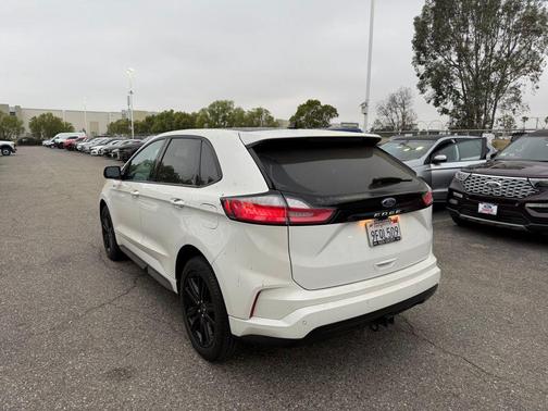 STAR WHITE 2022 Ford Edge ST Line