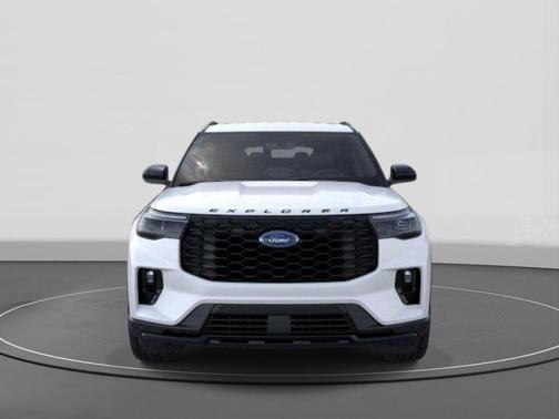 Star White Metallic Tri-Coat 2026 Ford Explorer ST-Line