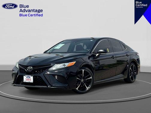 Midnight Black Metallic 2020 Toyota Camry XSE
