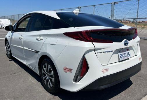 Blizzard Pearl 2020 Toyota Prius Prime XLE