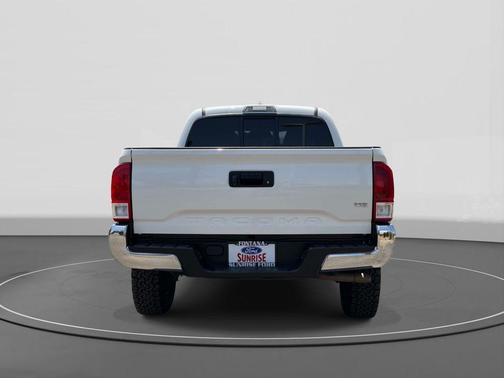Super White 2016 Toyota Tacoma SR5