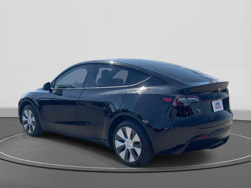 2024 Tesla Model Y Long Range Dual Motor All-Wheel Drive