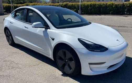 2021 Tesla Model 3 Standard Range Plus