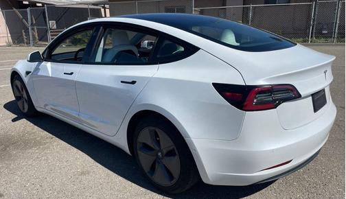 2021 Tesla Model 3 Standard Range Plus