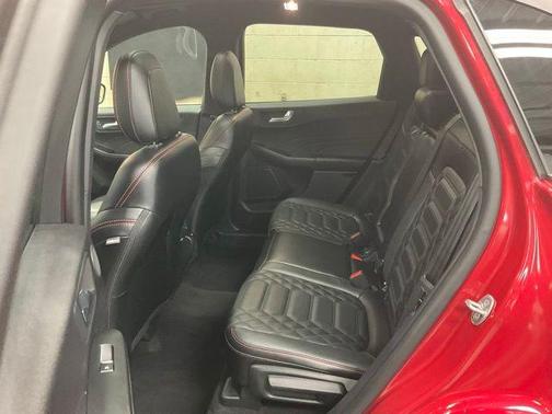 2023 Ford Escape ST-Line Elite