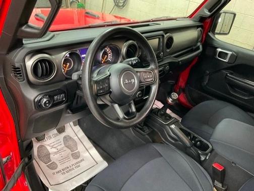2020 Jeep Gladiator Sport