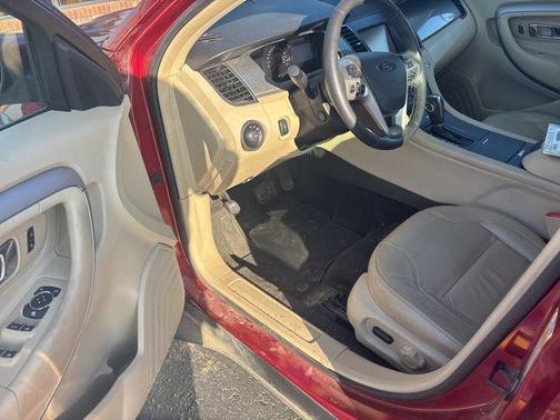 2014 Ford Taurus SEL