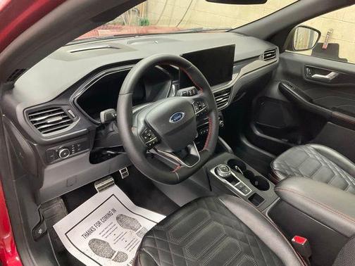 2023 Ford Escape ST-Line Elite