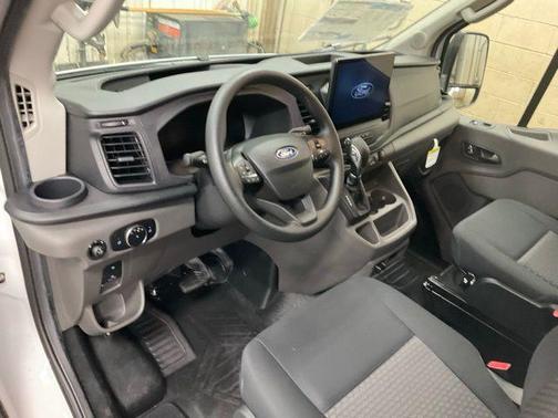 2026 Ford Transit-250 148 WB Medium Roof Cargo