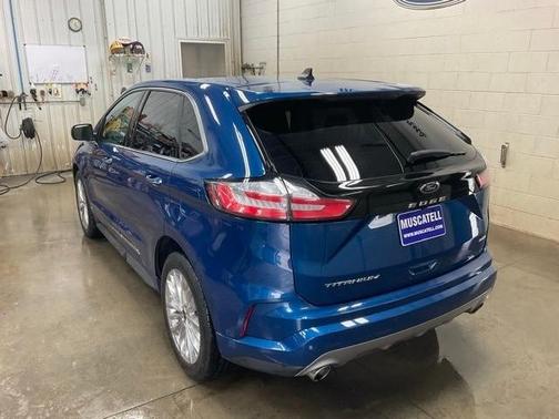 2022 Ford Edge Titanium