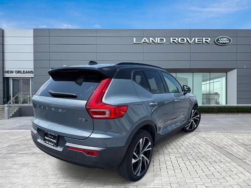 2021 Volvo XC40 T5 R-Design