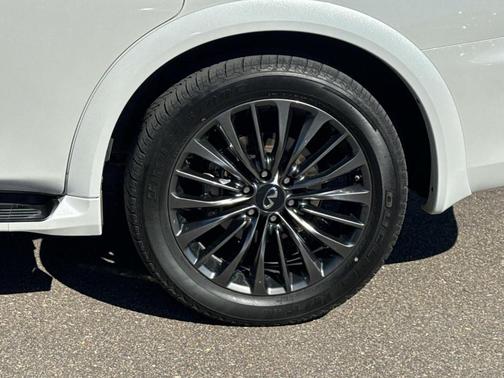 2024 INFINITI QX80 PREMIUM SELECT