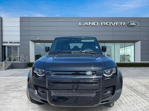 2023 Land Rover Defender 110 SE