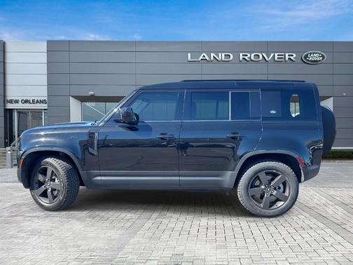 2023 Land Rover Defender 110 SE