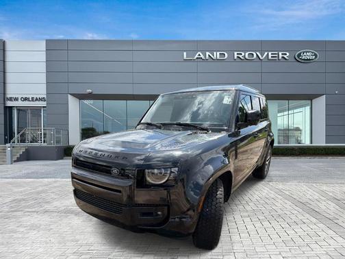 Santorini Black 2026 Land Rover Defender P400 X-Dynamic SE