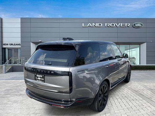 2025 Land Rover Range Rover P550e SE