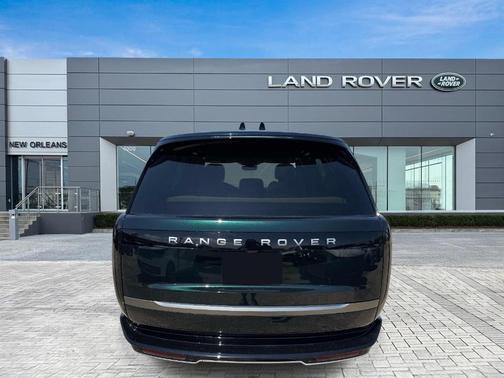 British Racing Green 2026 Land Rover Range Rover P400 SE