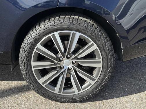 Portofino Blue 2023 Land Rover Range Rover P400 SE