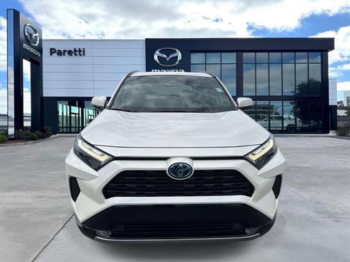 2022 Toyota RAV4 Hybrid SE