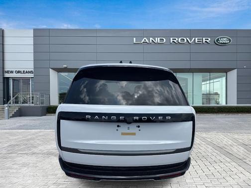 2025 Land Rover Range Rover P400 SE