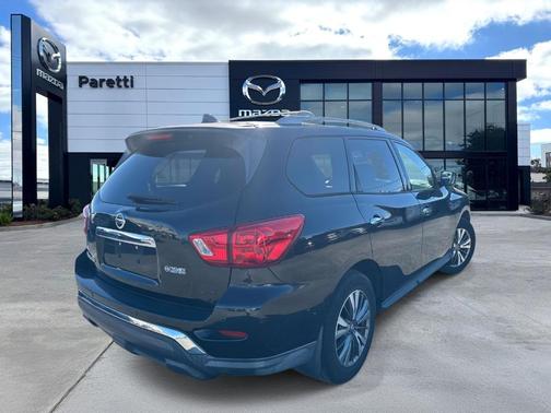 2020 Nissan Pathfinder S