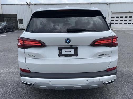 2022 BMW X5 PHEV xDrive45e