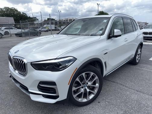2022 BMW X5 PHEV xDrive45e