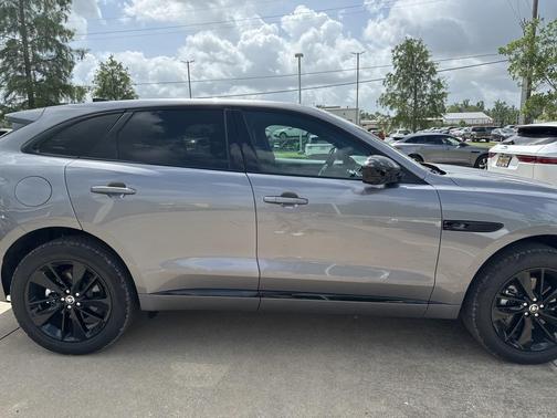 2025 Jaguar F-PACE P250 R-Dynamic S