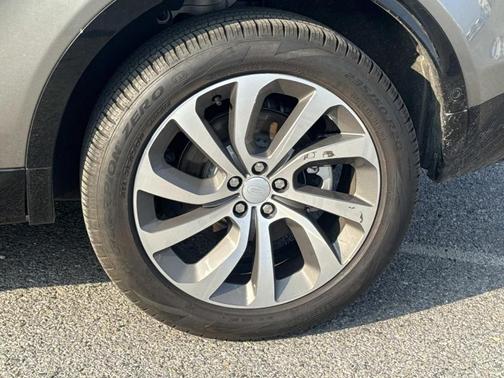 2024 Land Rover Discovery Sport Dynamic SE