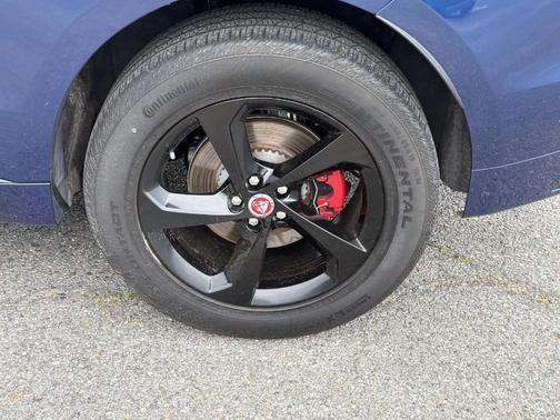 Bluefire Blue 2023 Jaguar F-PACE R-Dynamic S