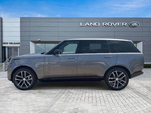 2025 Land Rover Range Rover P400 SE 7 Seat