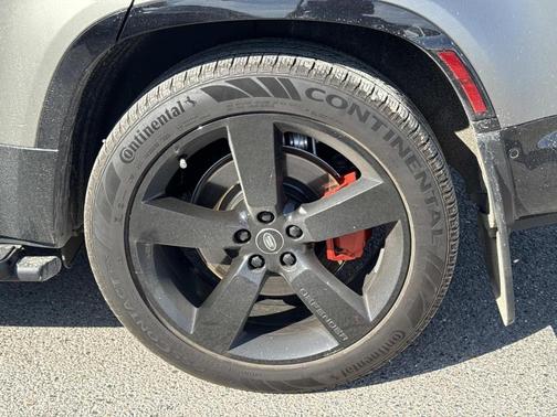 2025 Land Rover Defender P400 X