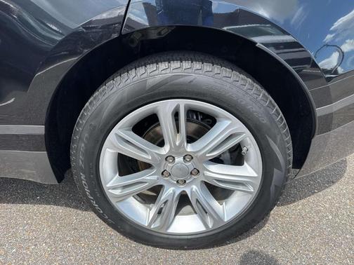2019 Land Rover Range Rover Velar P250 SE R-Dynamic