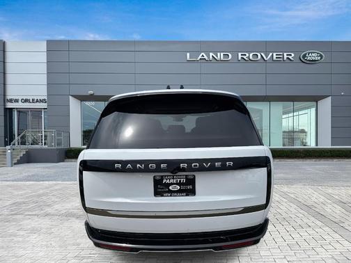 2025 Land Rover Range Rover P550e SE