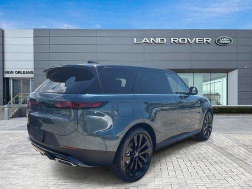 2025 Land Rover Range Rover Sport P360 SE