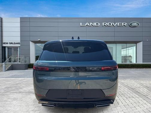 2025 Land Rover Range Rover Sport P360 SE