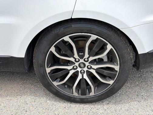 Fuji White 2021 Land Rover Range Rover Sport HSE Silver Edition