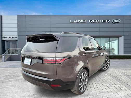Charente Grey 2025 Land Rover Discovery P360 Dynamic SE