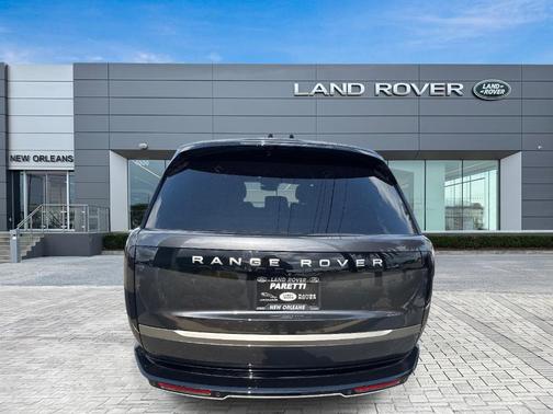 2025 Land Rover Range Rover P530 SE 7 Seat