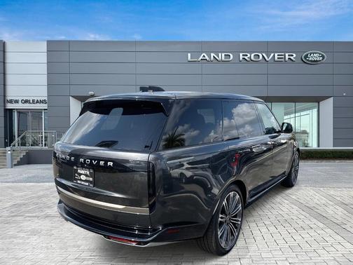 2025 Land Rover Range Rover P530 SE 7 Seat