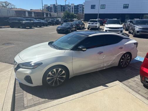 White 2021 Nissan Maxima Platinum