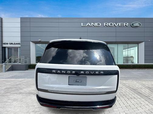 Ostuni Pearl White 2026 Land Rover Range Rover P400 SE