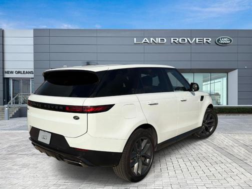 Fuji White 2023 Land Rover Range Rover Sport SE
