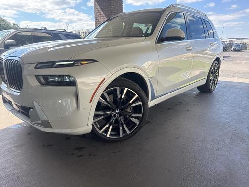 2023 BMW X7 xDrive40i